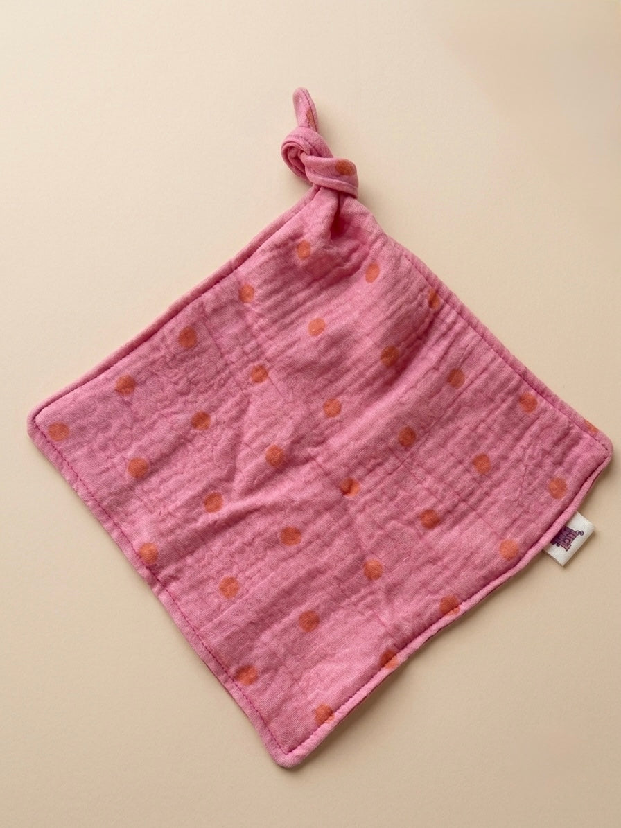 Speendoekje hydrofiel - Roze met oranje dots.