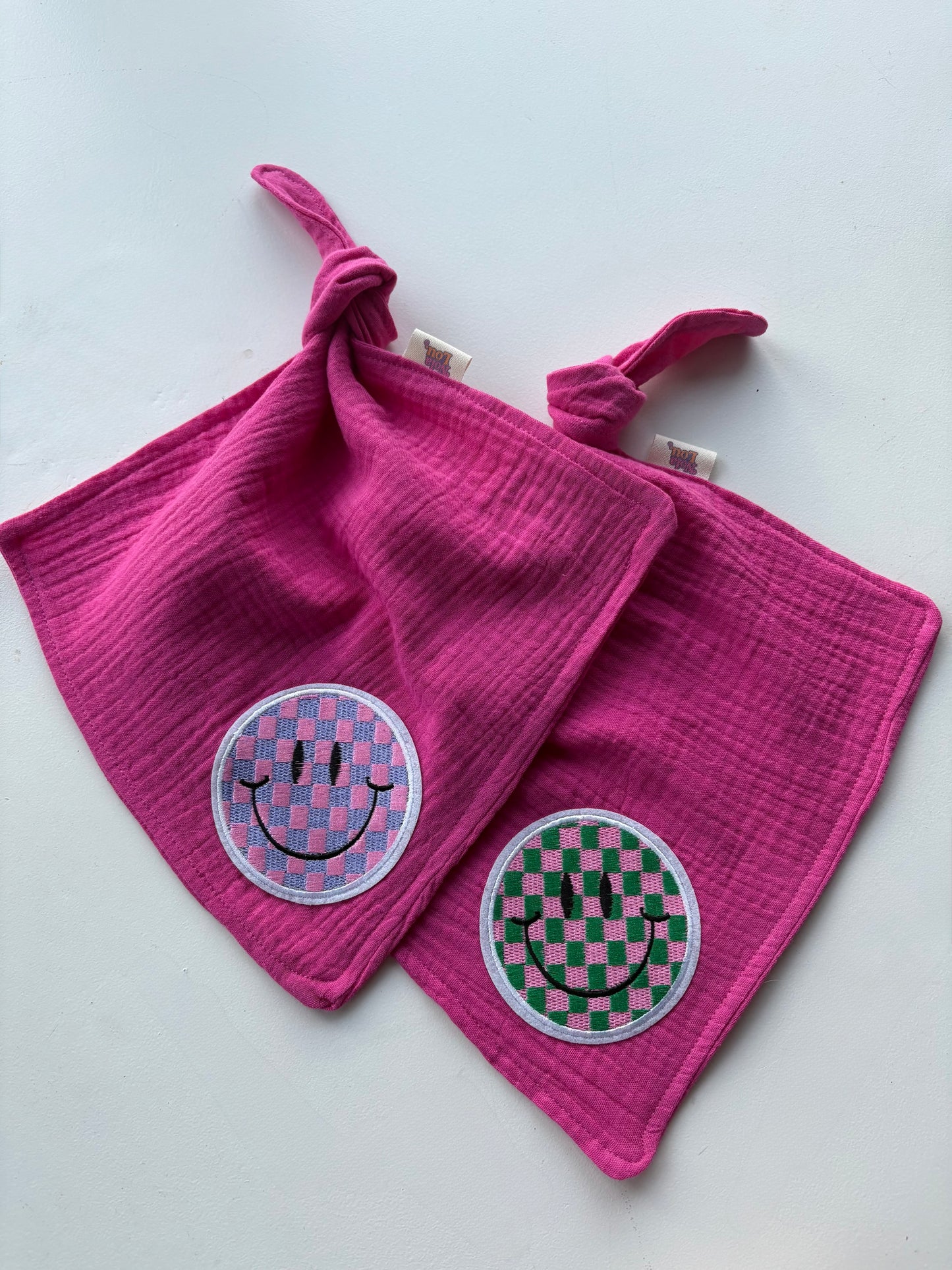 Speendoekje hydrofiel - Fuchsia met smiley