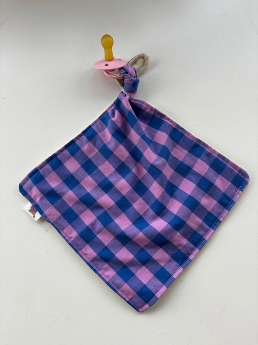 Speendoekje - Roze, blauw geblokt.